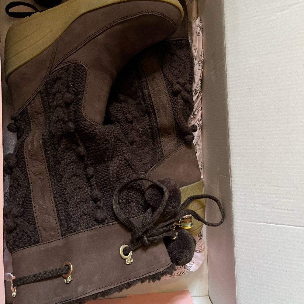 Vintage Juicy couture boots size 6